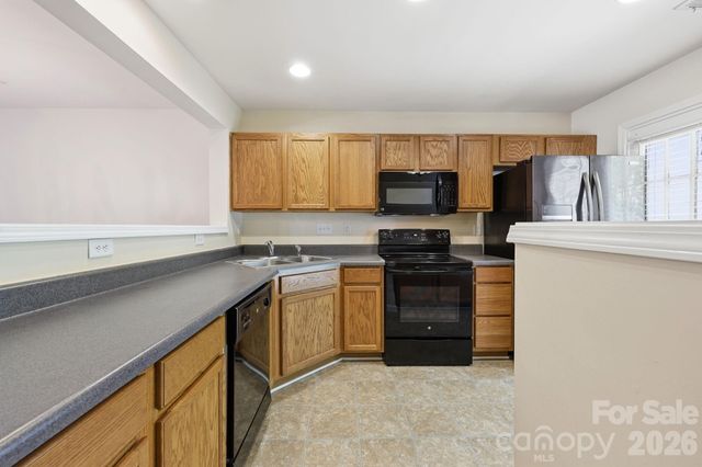 2548 Brackley Place NW, Concord, NC 28027
