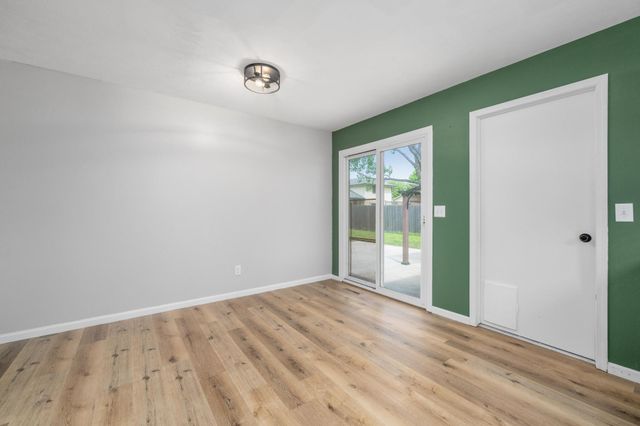 1809 N Topaz, Wichita, KS 67212