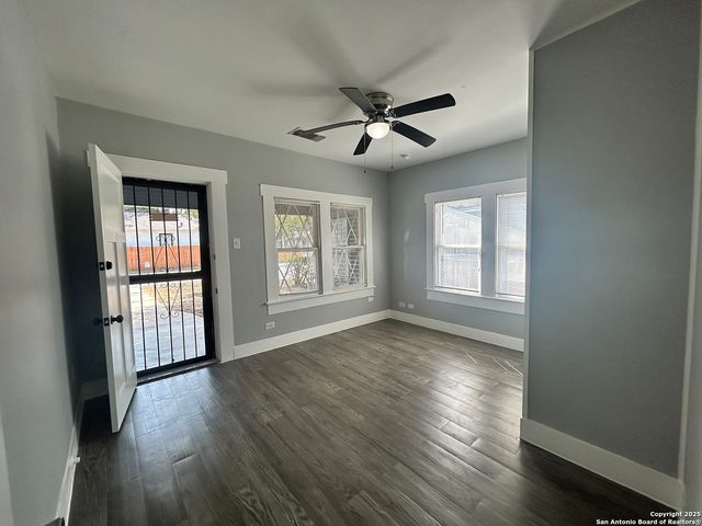 255 E Sayers, San Antonio, TX 78214