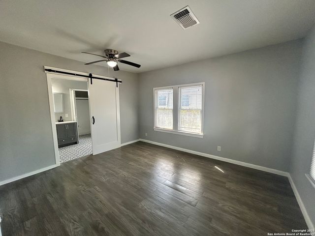 255 E Sayers, San Antonio, TX 78214