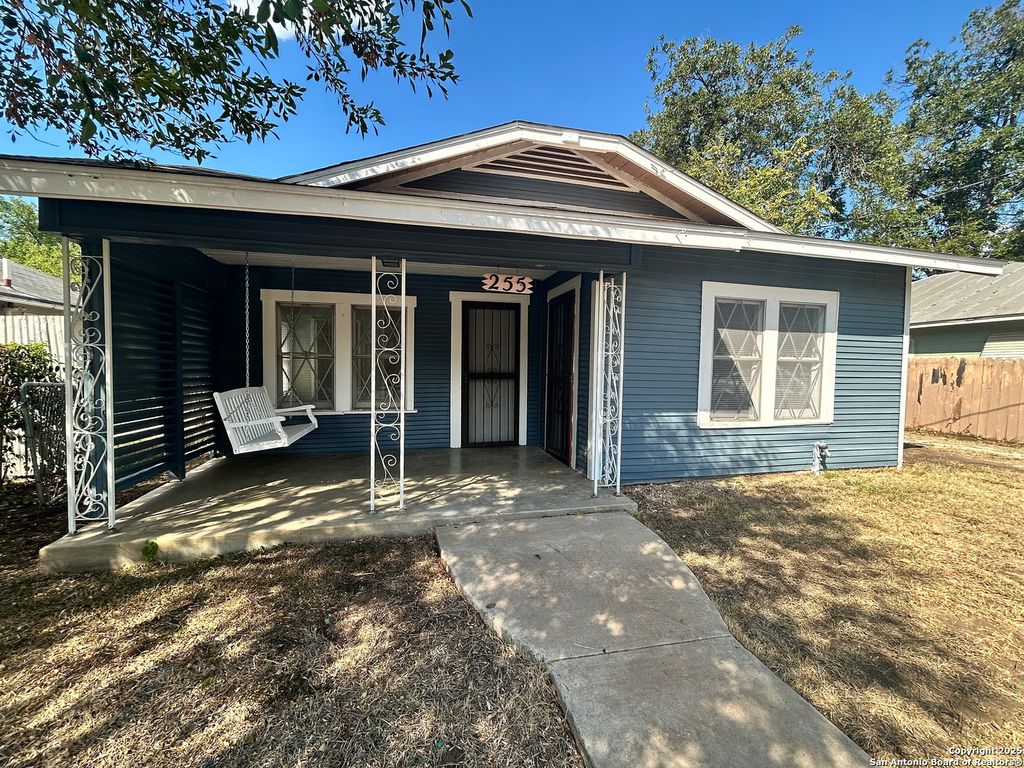 255 E Sayers, San Antonio, TX 78214