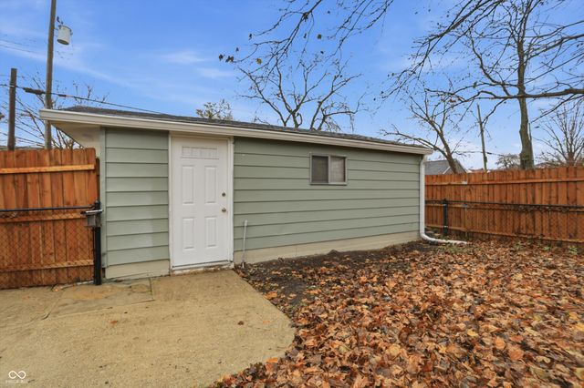 1121 Alton Street, Beech Grove, IN 46107