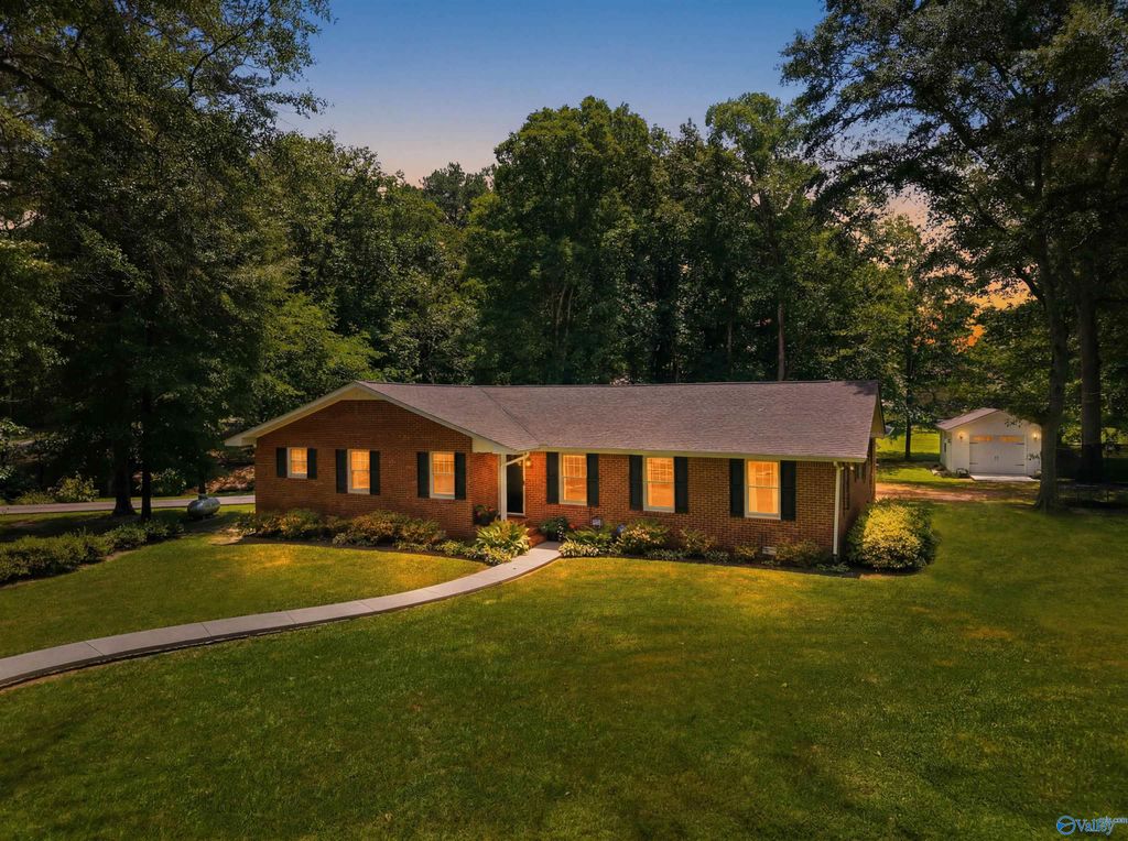 363 Horton Circle, Boaz, AL 35956