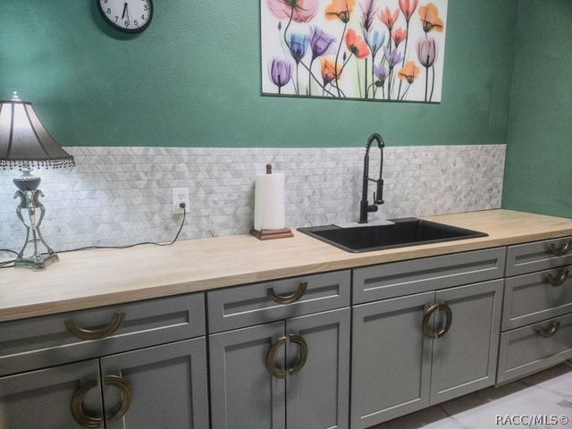 13 Sycamore Court W, Homosassa, FL 34446