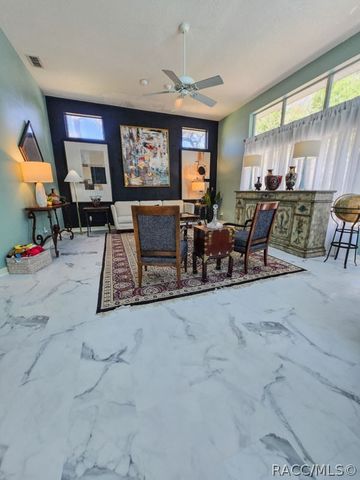 13 Sycamore Court W, Homosassa, FL 34446