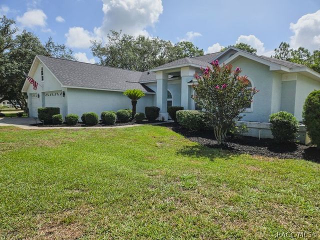 13 Sycamore Court W, Homosassa, FL 34446