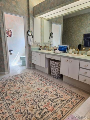 13 Sycamore Court W, Homosassa, FL 34446