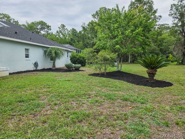 13 Sycamore Court W, Homosassa, FL 34446