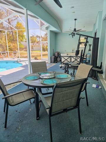 13 Sycamore Court W, Homosassa, FL 34446