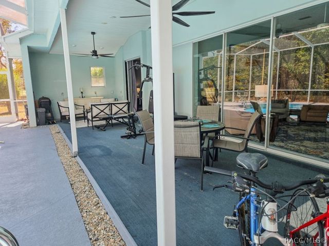 13 Sycamore Court W, Homosassa, FL 34446