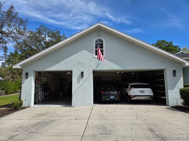 13 Sycamore Court W, Homosassa, FL 34446