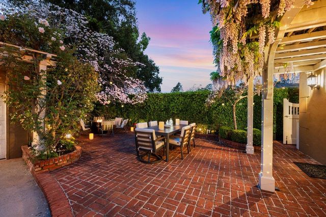 526 W Poplar Avenue, San Mateo, CA 94402