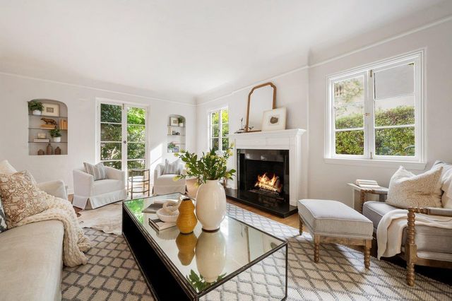 526 W Poplar Avenue, San Mateo, CA 94402