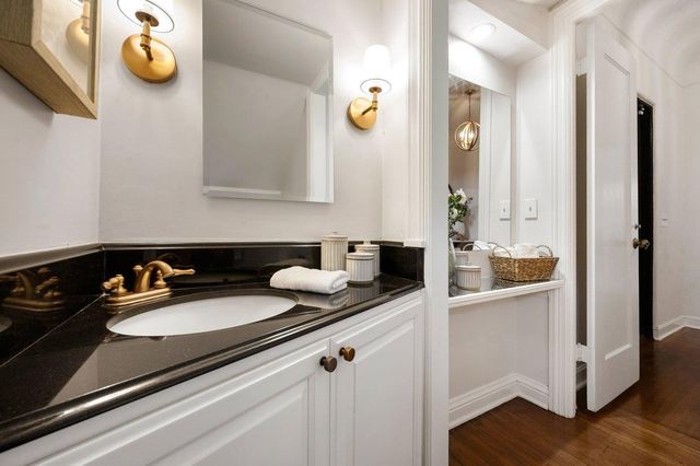 526 W Poplar Avenue, San Mateo, CA 94402