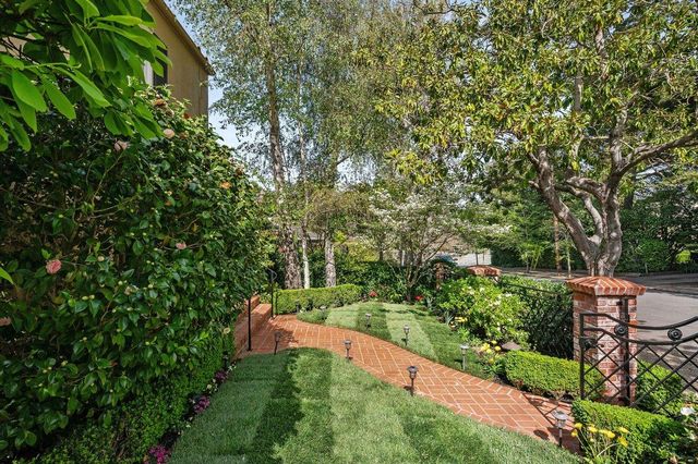 526 W Poplar Avenue, San Mateo, CA 94402