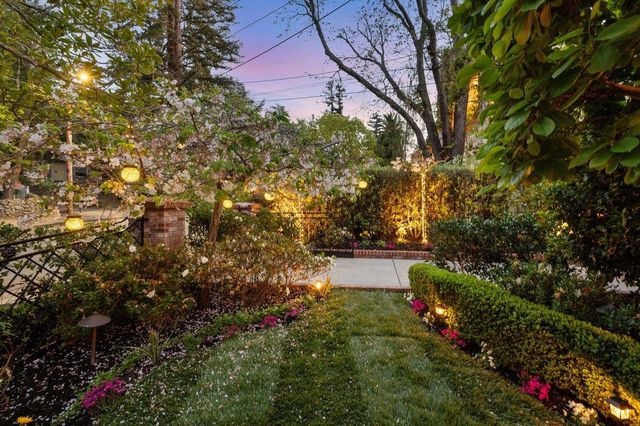 526 W Poplar Avenue, San Mateo, CA 94402