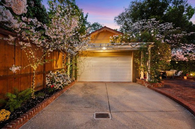 526 W Poplar Avenue, San Mateo, CA 94402