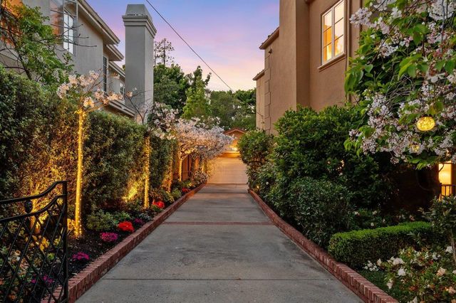 526 W Poplar Avenue, San Mateo, CA 94402