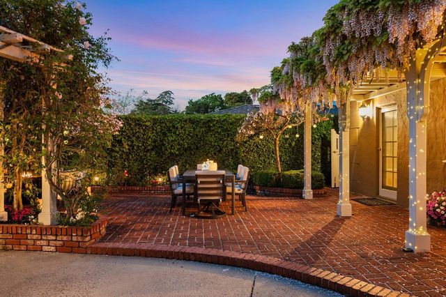 526 W Poplar Avenue, San Mateo, CA 94402