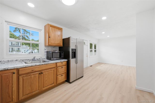 710 Bourdois Avenue, Bellport, NY 11713