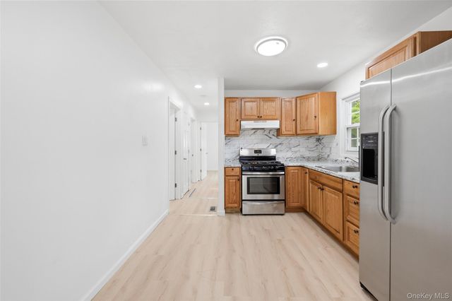 710 Bourdois Avenue, Bellport, NY 11713
