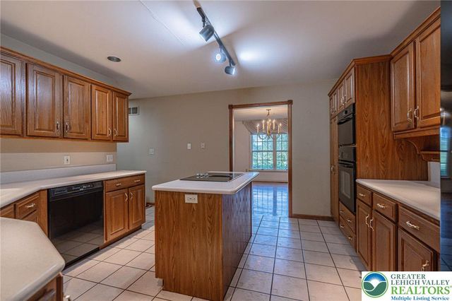 5401 Aberdene Street, Upper Saucon Twp, PA 18034