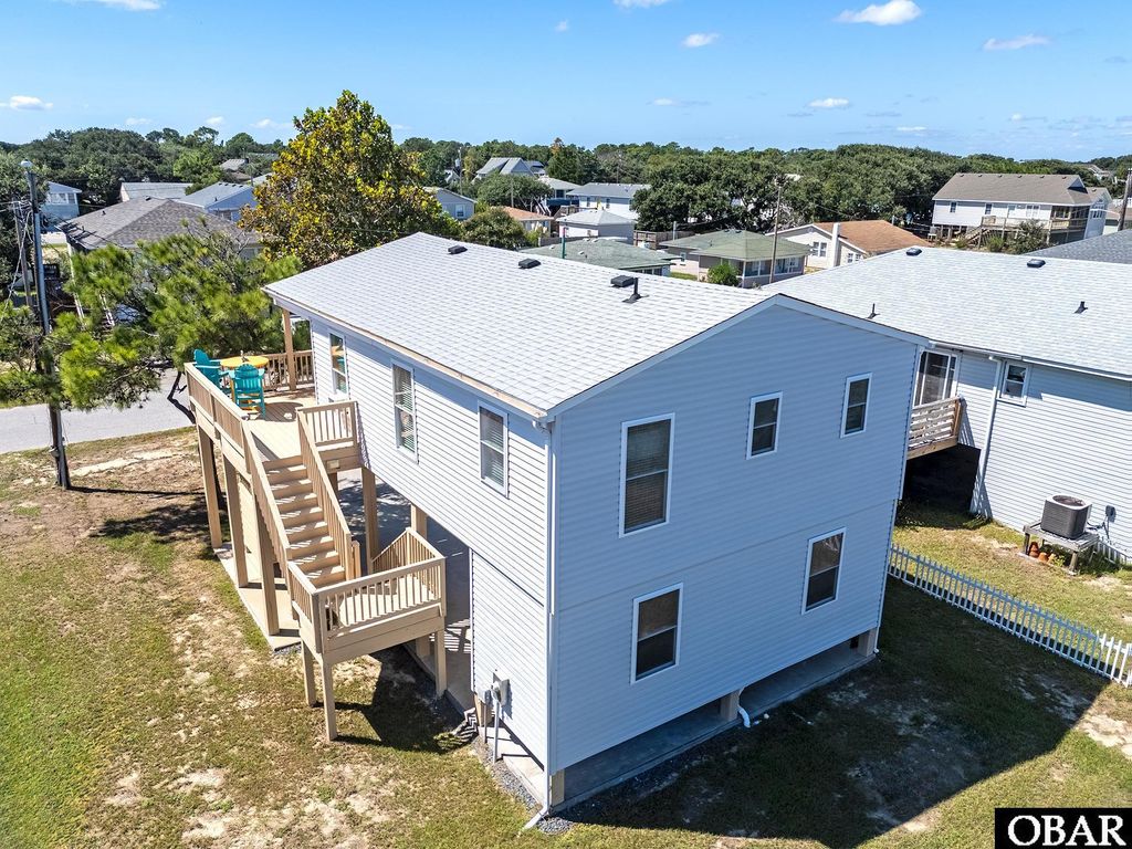 Image 18 of property listing at 2019 Elizabeth City Street, Kill Devil Hills, NC 27948