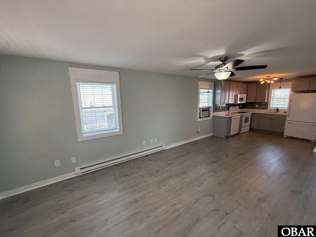 Image 24 of property listing at 2019 Elizabeth City Street, Kill Devil Hills, NC 27948