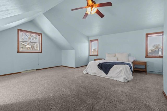 2618 W SUNNYVIEW CIRCLE, Appleton, WI 54914