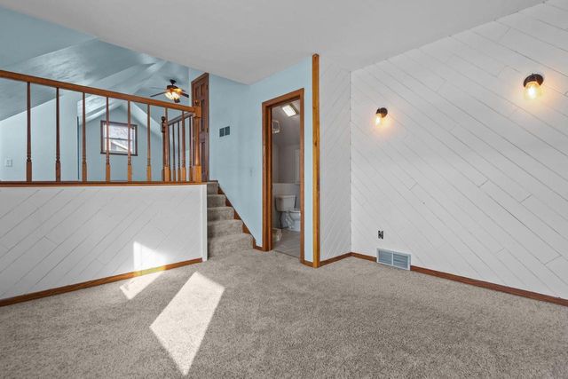 2618 W SUNNYVIEW CIRCLE, Appleton, WI 54914