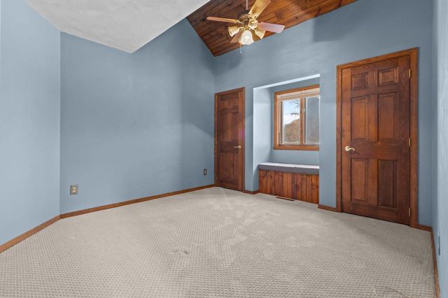 2618 W SUNNYVIEW CIRCLE, Appleton, WI 54914