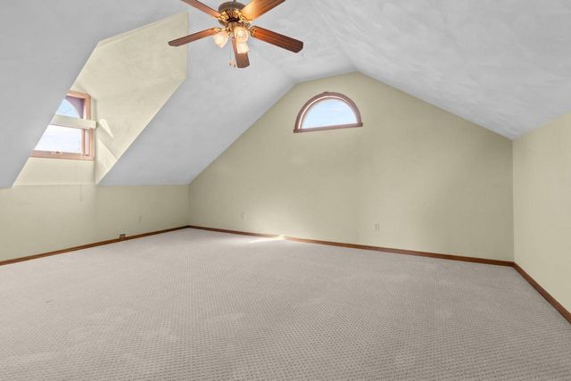 2618 W SUNNYVIEW CIRCLE, Appleton, WI 54914