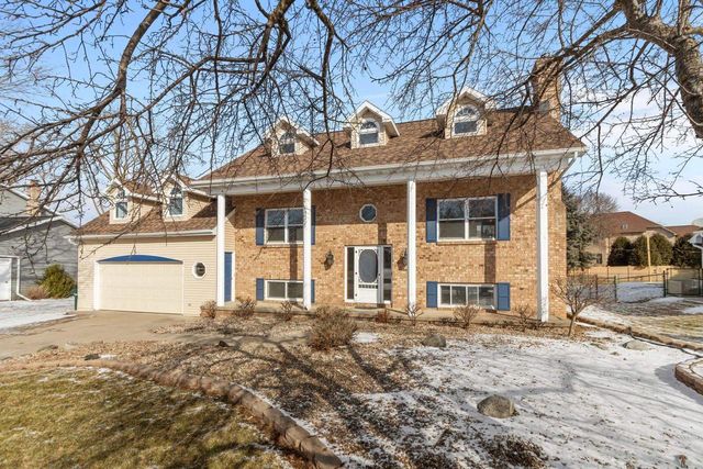 2618 W SUNNYVIEW CIRCLE, Appleton, WI 54914