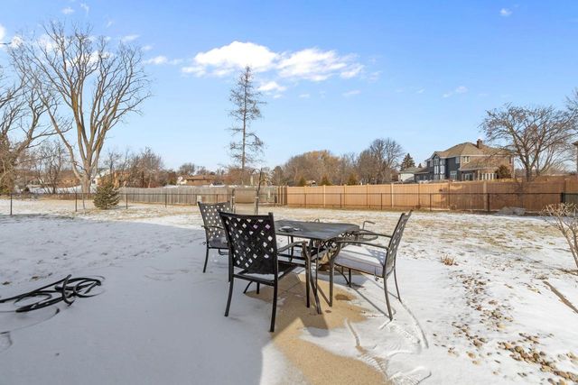 2618 W SUNNYVIEW CIRCLE, Appleton, WI 54914