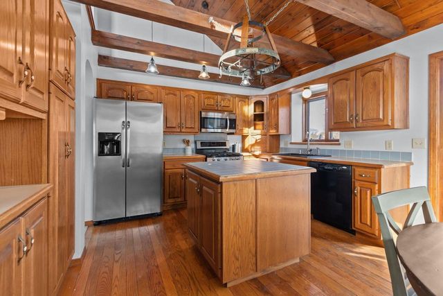 2618 W SUNNYVIEW CIRCLE, Appleton, WI 54914