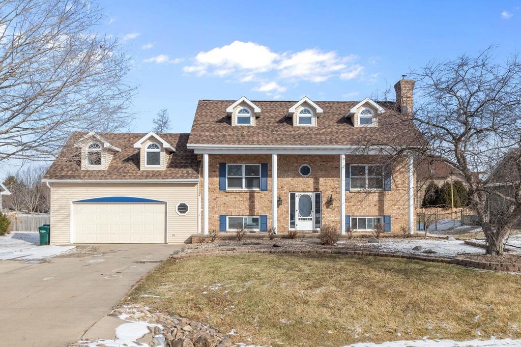 2618 W SUNNYVIEW CIRCLE, Appleton, WI 54914