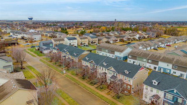 143 SE Booth Avenue, Waukee, IA 50263