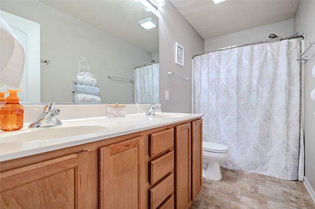 143 SE Booth Avenue, Waukee, IA 50263