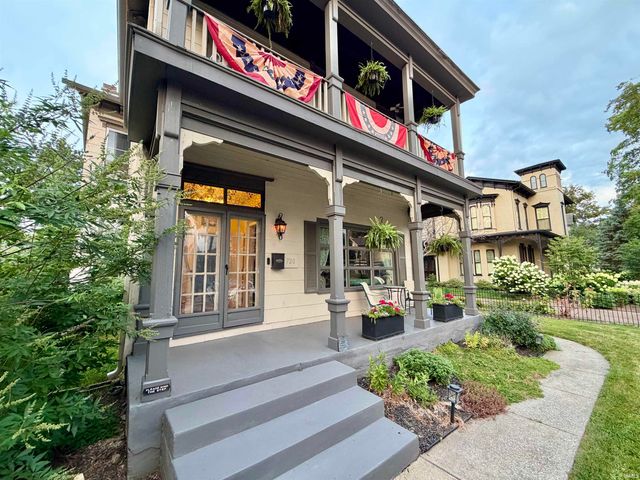 720 SE First Street, Evansville, IN 47713