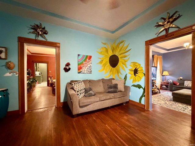 720 SE First Street, Evansville, IN 47713