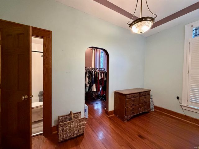 720 SE First Street, Evansville, IN 47713