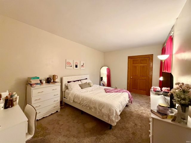 720 SE First Street, Evansville, IN 47713