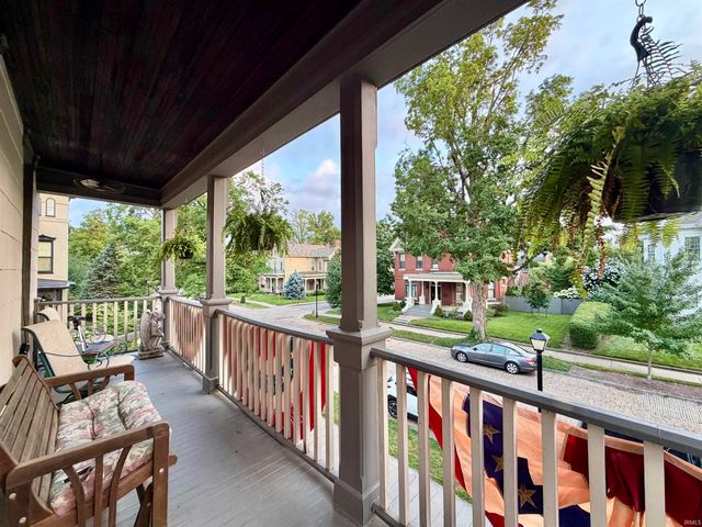 720 SE First Street, Evansville, IN 47713