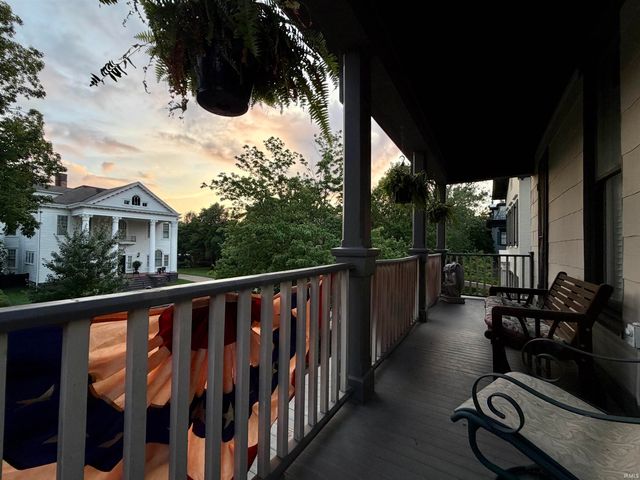 720 SE First Street, Evansville, IN 47713