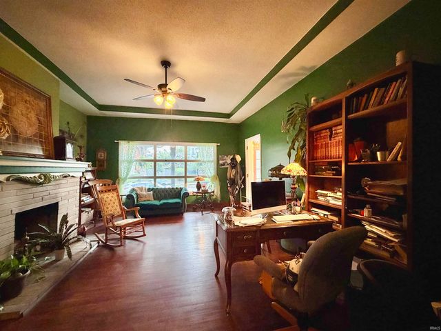 720 SE First Street, Evansville, IN 47713