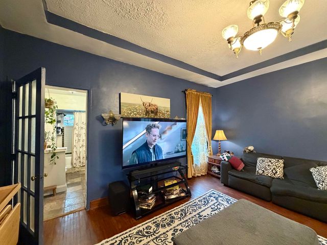 720 SE First Street, Evansville, IN 47713