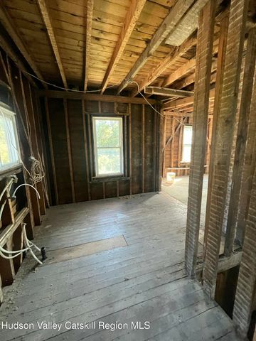 107 Jefferson Heights, Catskill, NY 12414