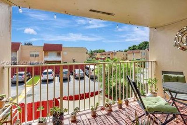 9972 SW 88th Street 1128, Miami, FL 33176