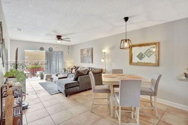 9972 SW 88th Street 1128, Miami, FL 33176