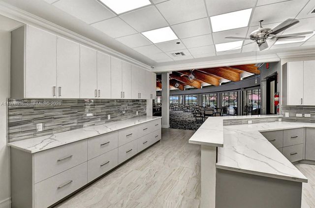 7604 Lexington Club Boulevard B, Delray Beach, FL 33446